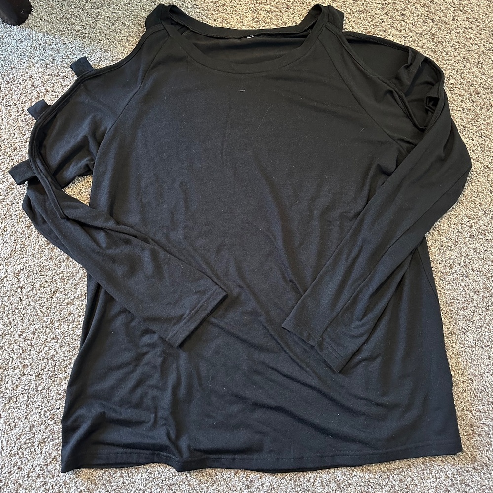 Long sleeve black shirt with cut of sleeves XL